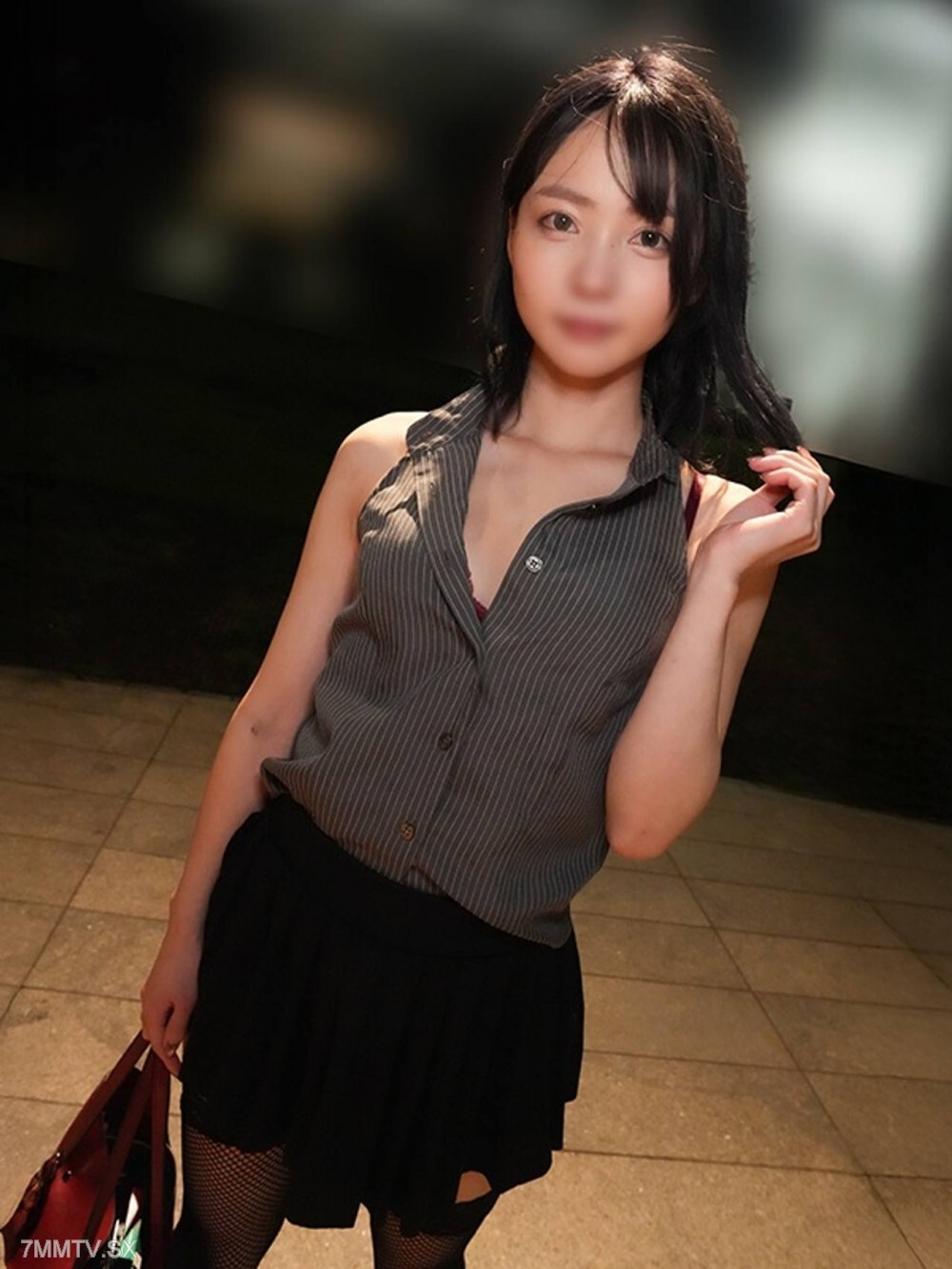 FC2-PPV-4853726 *This is the first time* When a very cute female university student plays with her nipples, she stops ejaculating in front of her, and