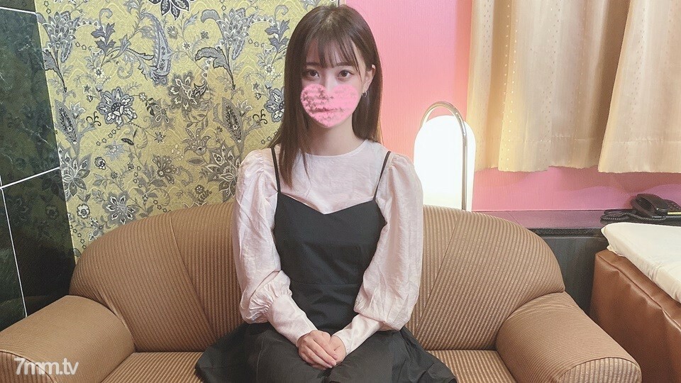 FC2 PPV 1560667: Fair-skinned F Cup Idol's Stunning Selfie