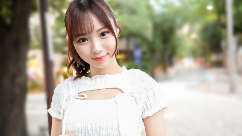 SIRO-5593 "The baby-faced beauty's secret weapon: huge nipples! Her squirting juices are like a sprinkler! But even that can't quench t